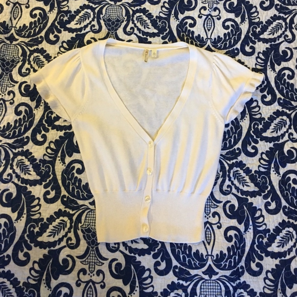 2 Sweaters - Picture 2 of 2